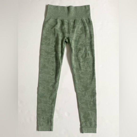 Gymshark Adapt Camo Seamless Leggings - Picture 3 of 3